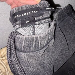 Good American wide leg Charcoal Joggers XL